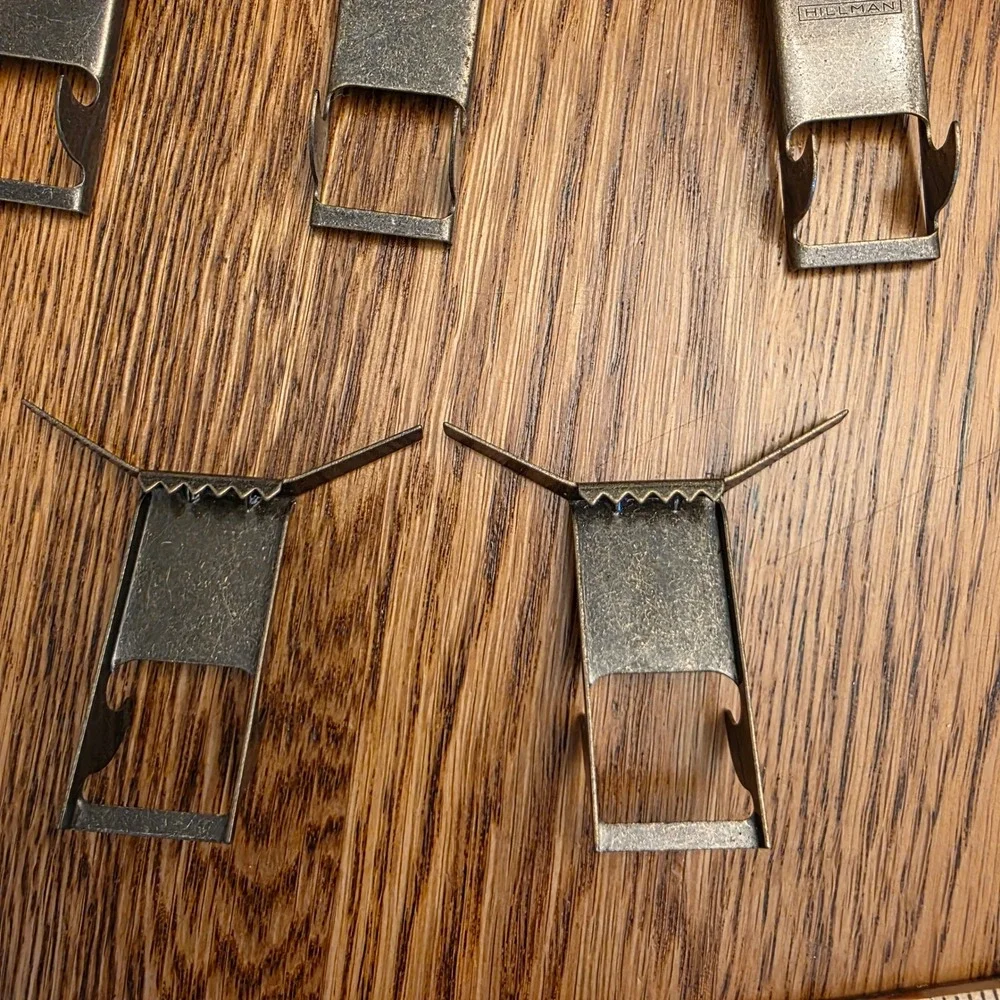 Hillman Antique Brass Brick Block Wreath Hangers Metal Hardware 5 Pc Set Outdoor